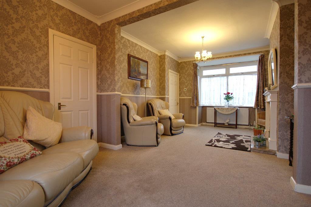Lounge with Dining Area off