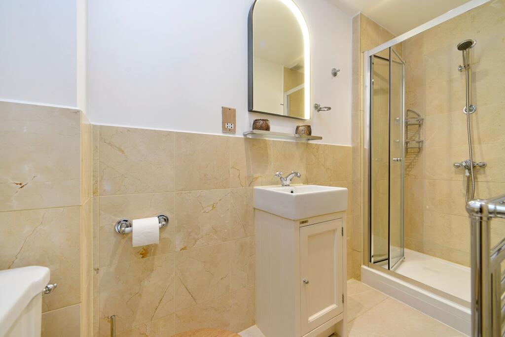Ensuite