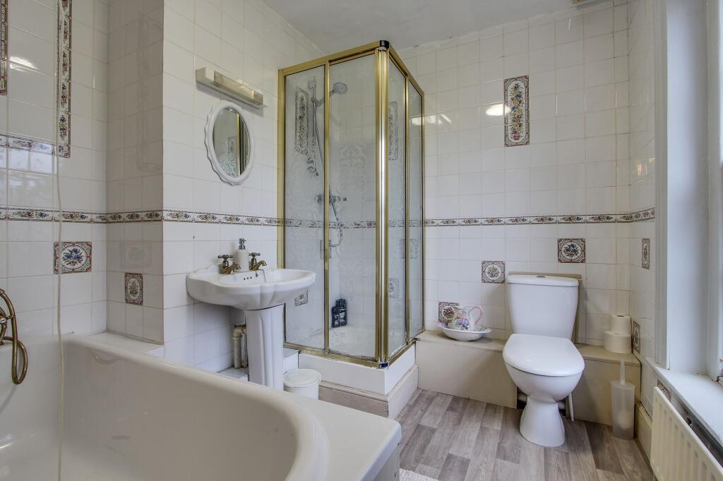 Ensuite