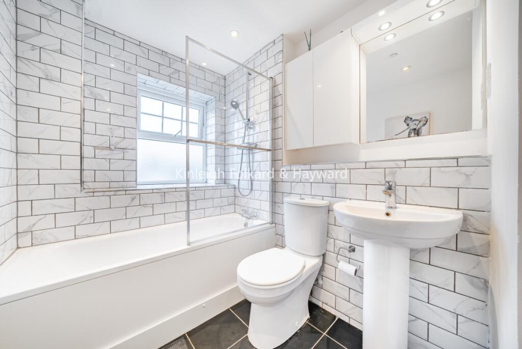 38973193-9333-4e0d-8