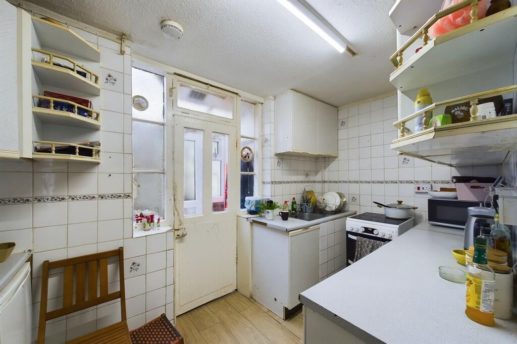 CAM01085G0-PR0321...