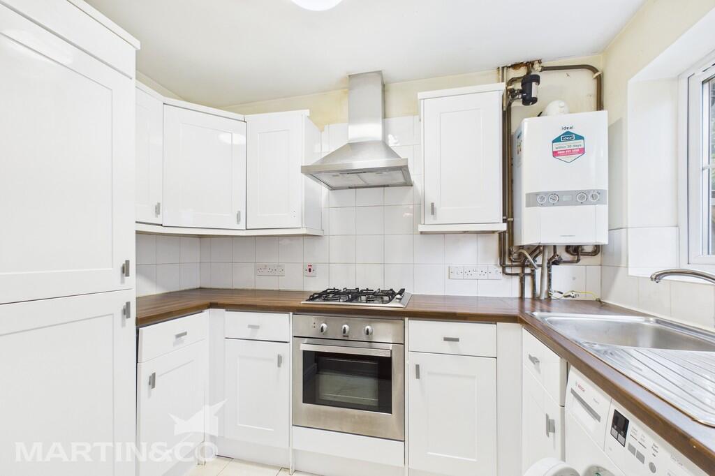 CAM01953G0-PR0114...