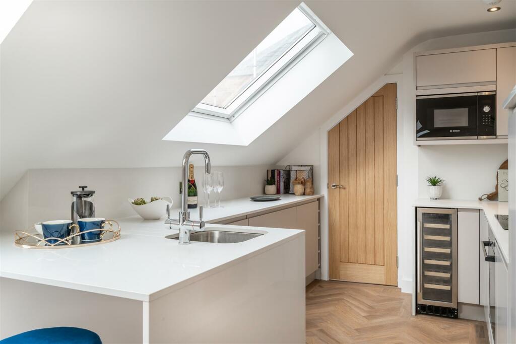 1 HC Penthouse-10.jpg