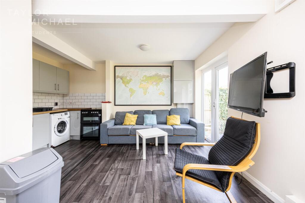 Livingroom/Kitchen