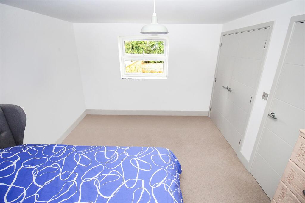 bedroom.jpg