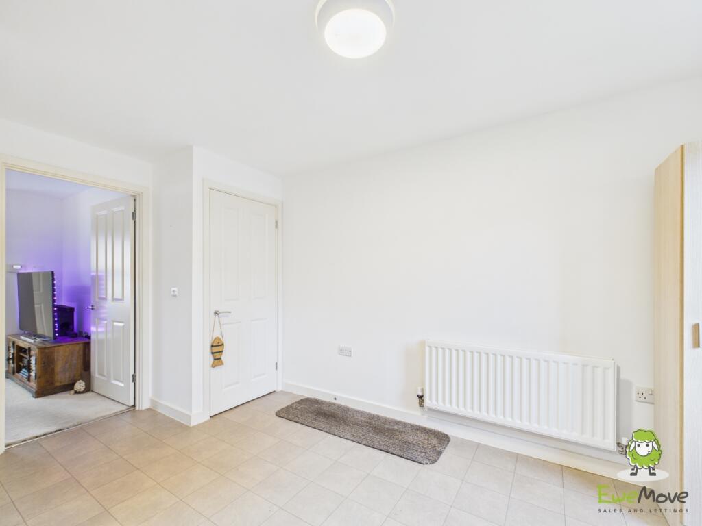 EweMove Estate Agents Basingstoke - Chilworth Way 