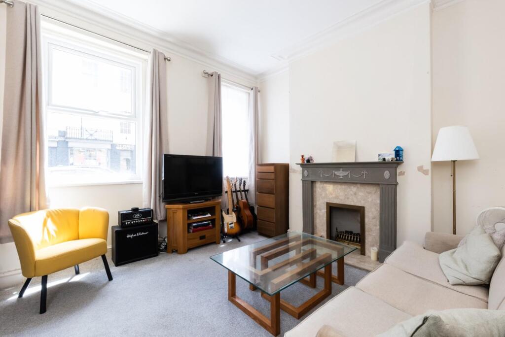 Flat 1, 6 Anglo Terrace, Bath BA1 5NH-2.jpg