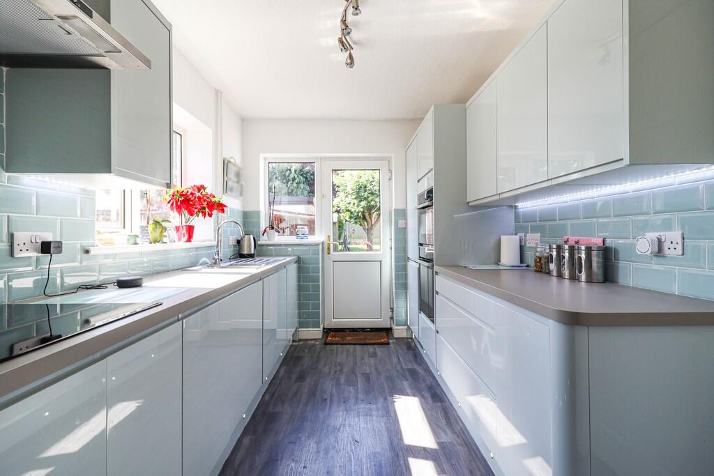 IMG_4811_9_origin...