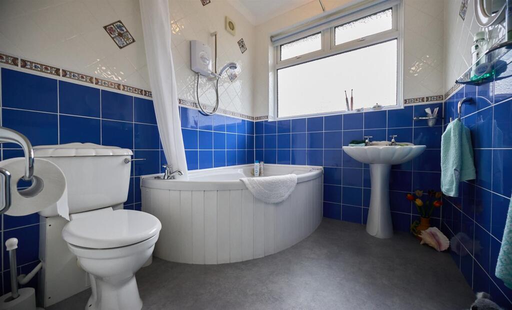 BATHROOM TO REAR