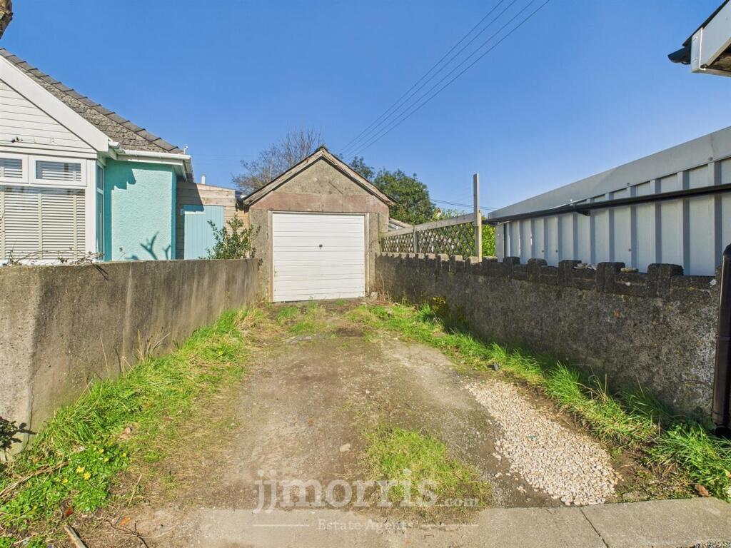 CAM02121G0-PR0127-STILL024.jpg