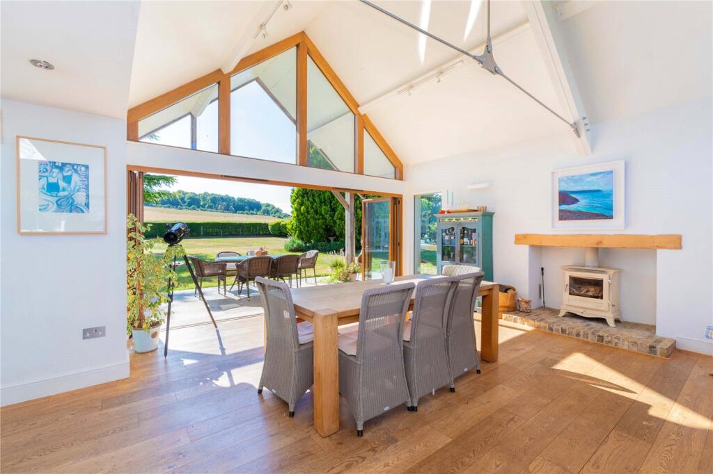Breakfast Room