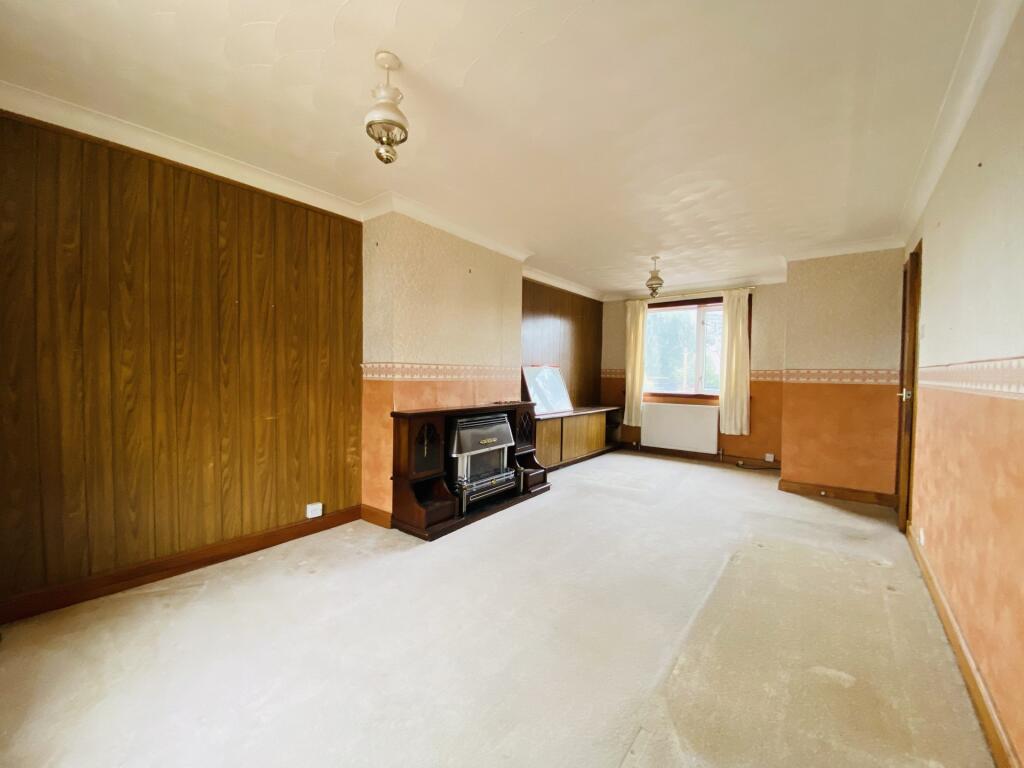 55 Akers Avenue, Locharbriggs, Dumfries, DG1 1UQ -