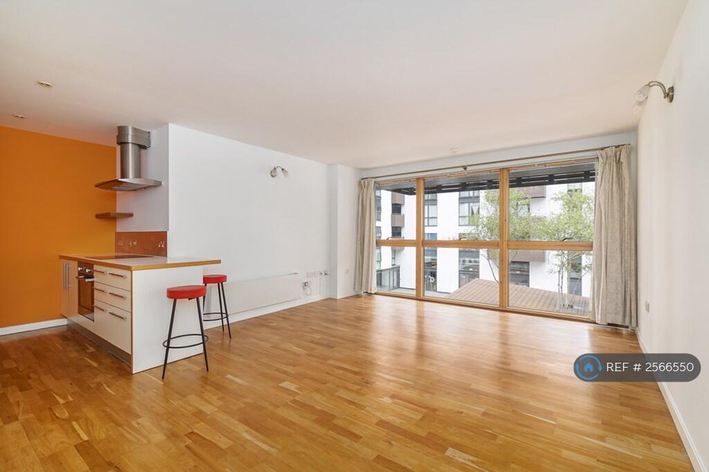 Living Room &#43; Open Plan Kitchen
