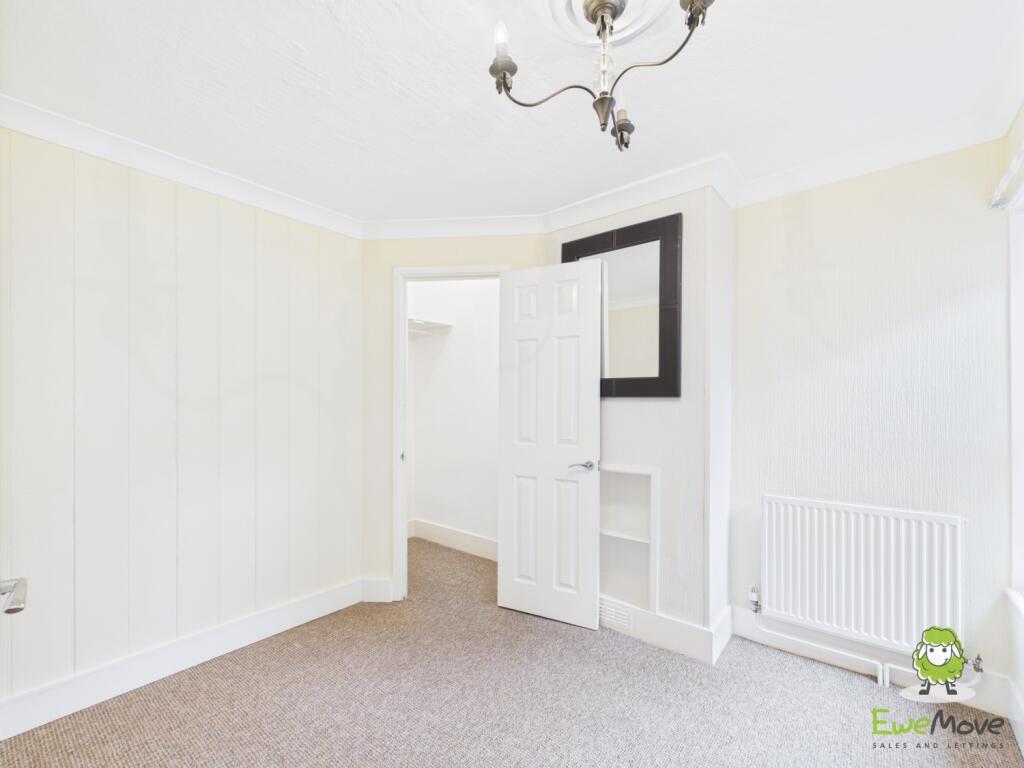 EweMove Basingstoke Estate Agents 78 Winchester Ro