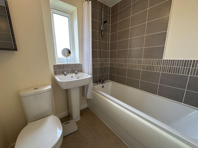 Bath/shower room