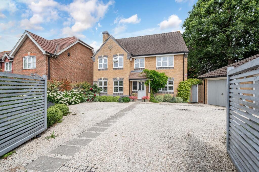 ELMWOOD DRIVEWAY (3).jpg