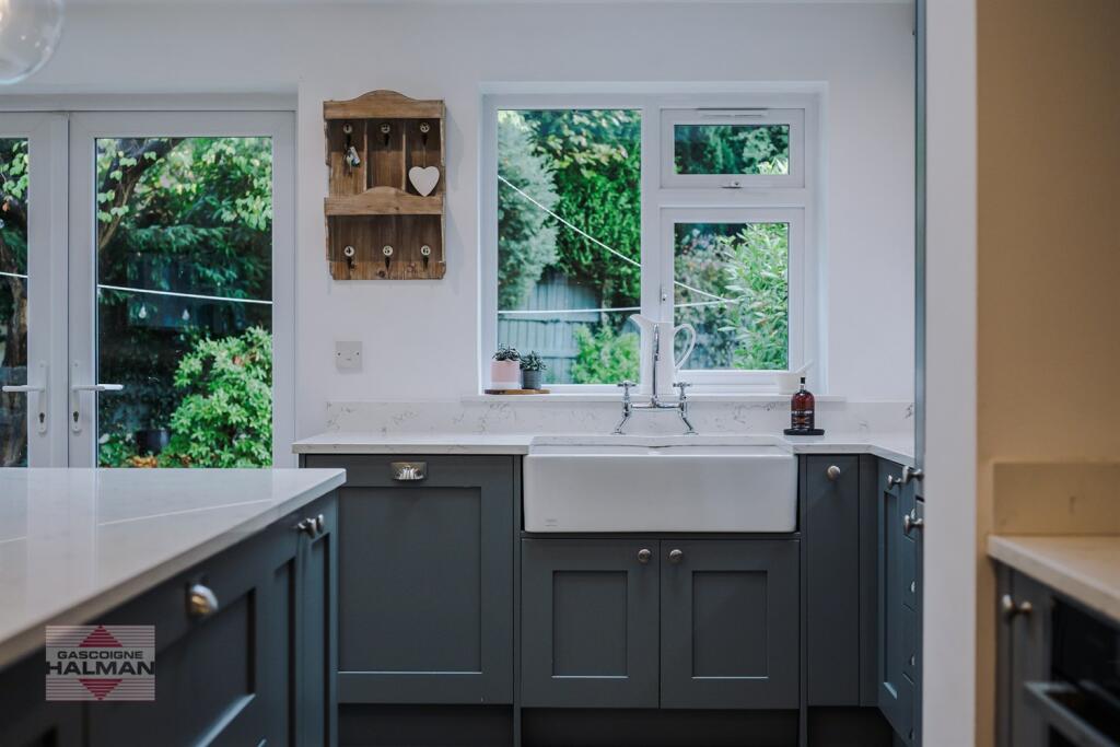 Kitchen Family Room