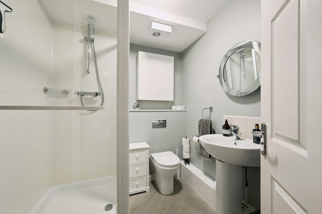 Bedroom one ensuite