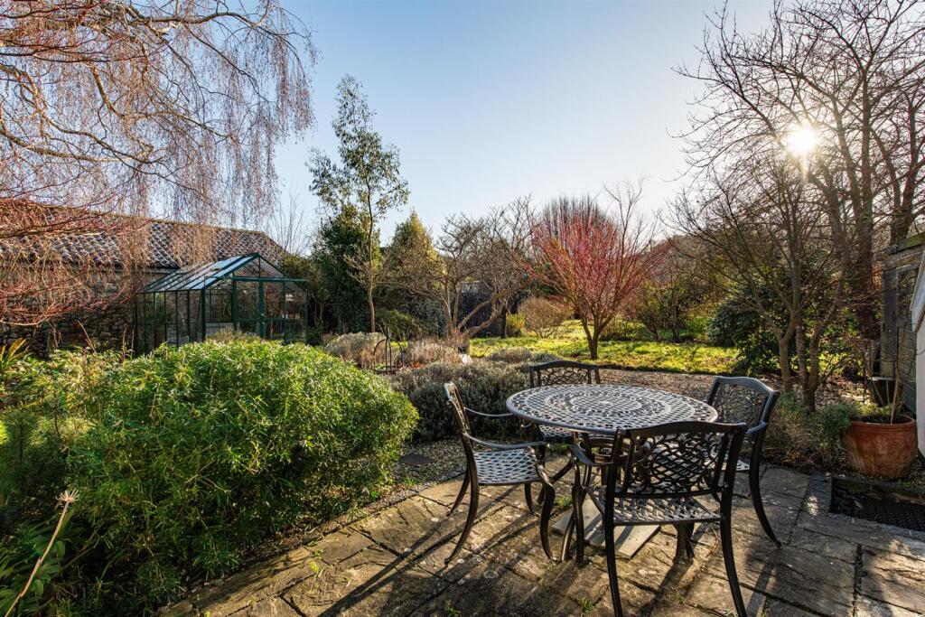 Garden_9.jpg