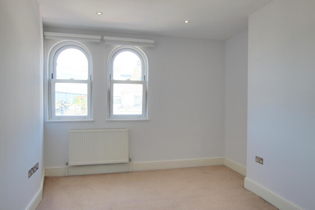 6  BEDROOM 1.jpg