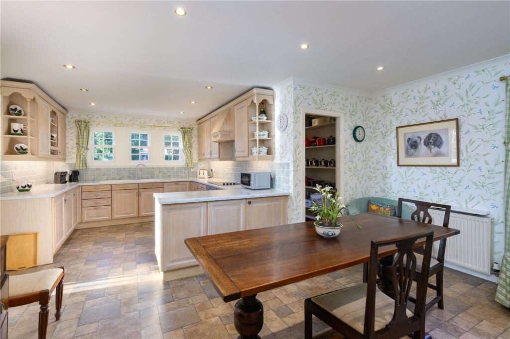 Kitchen / Breakfast