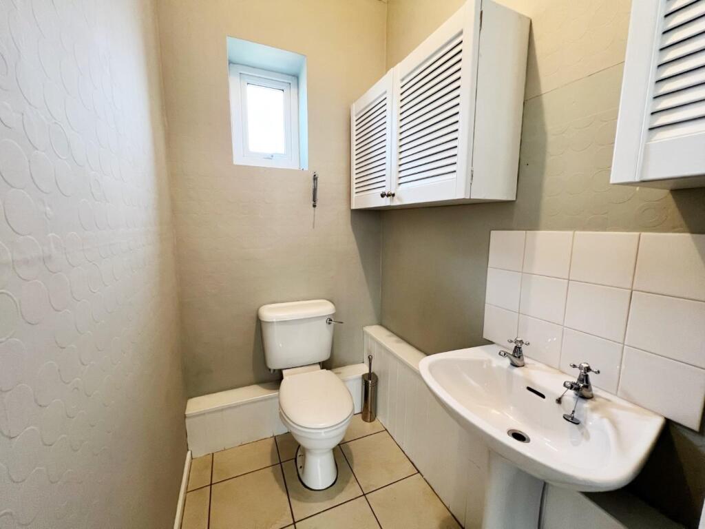 First floor w/c