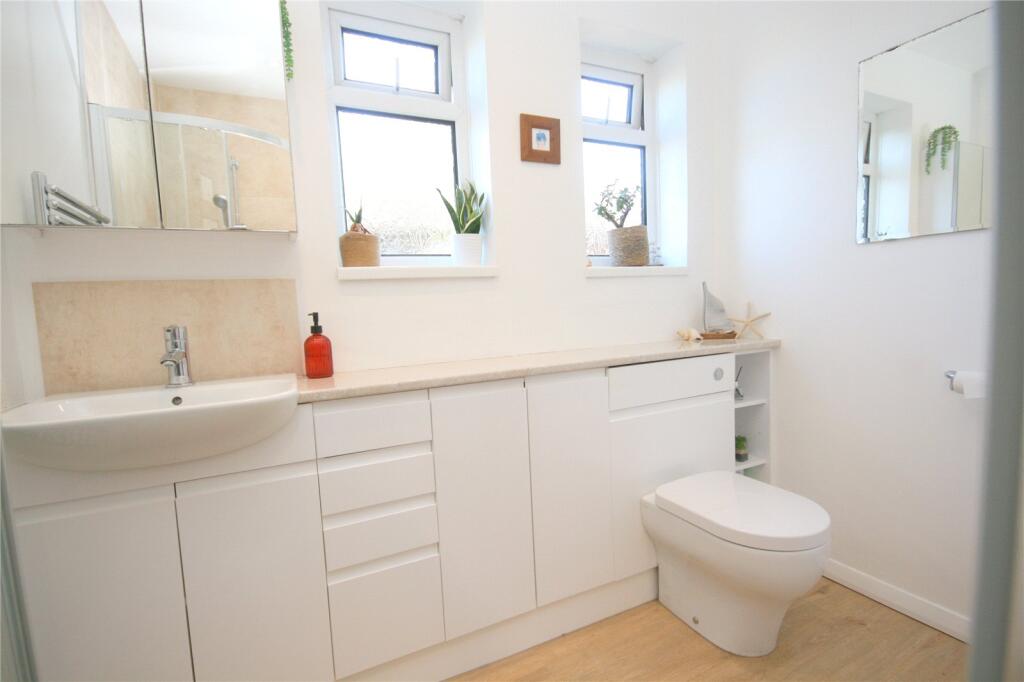 Shower Room (2)