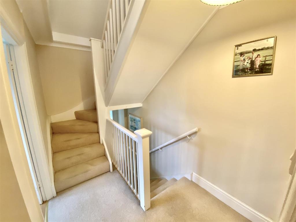 FIRST FLOOR STAIRS AND LANDING