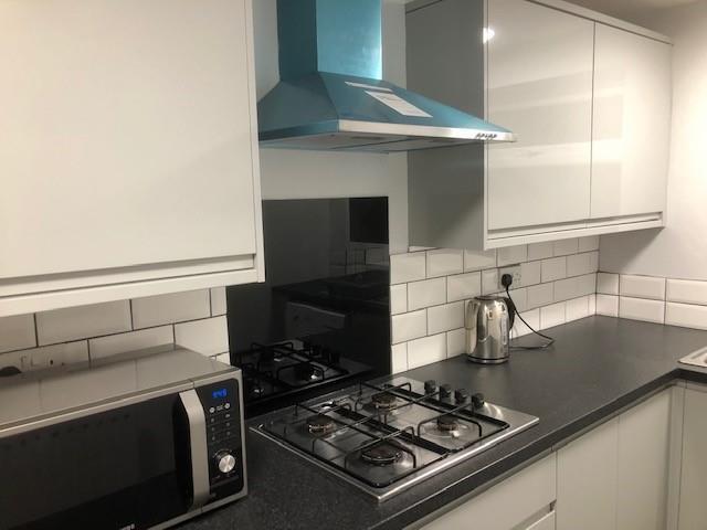 Kitchen2.jpg