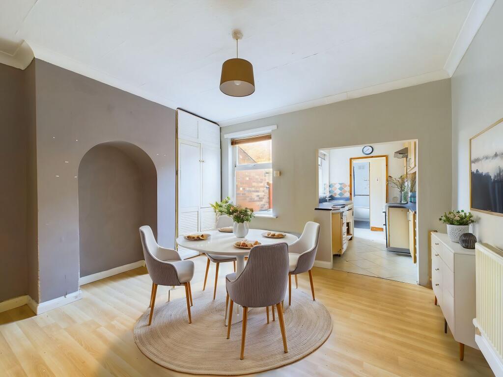 Dining Room (Virtually Furnished)