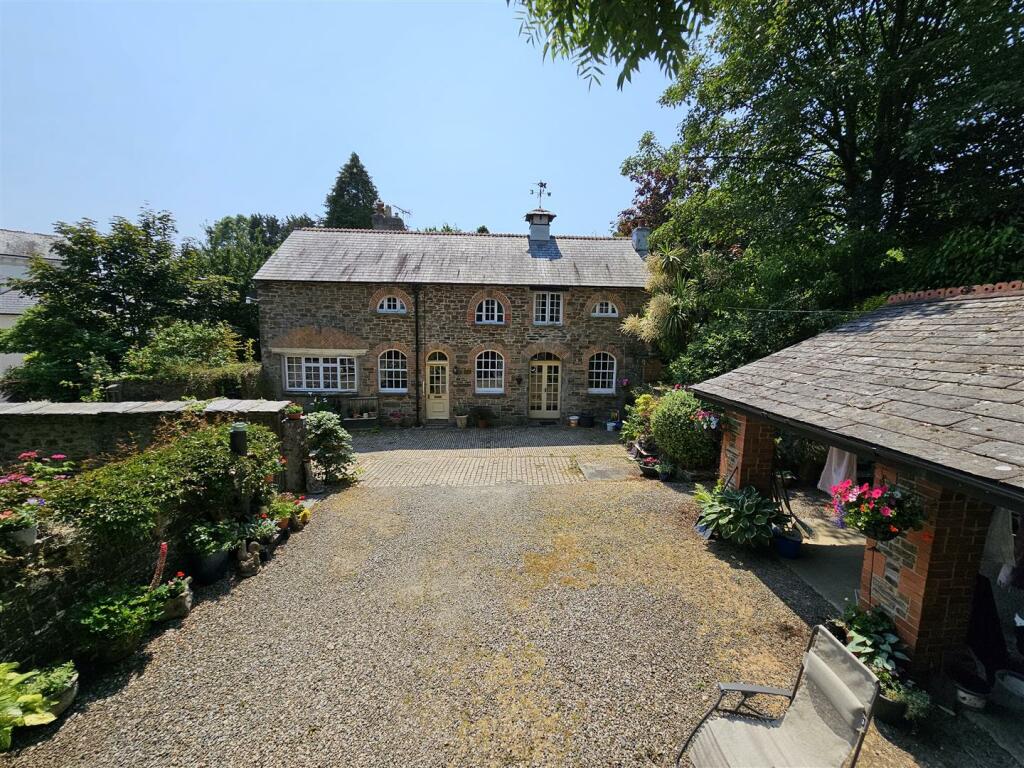 Front Aspect
