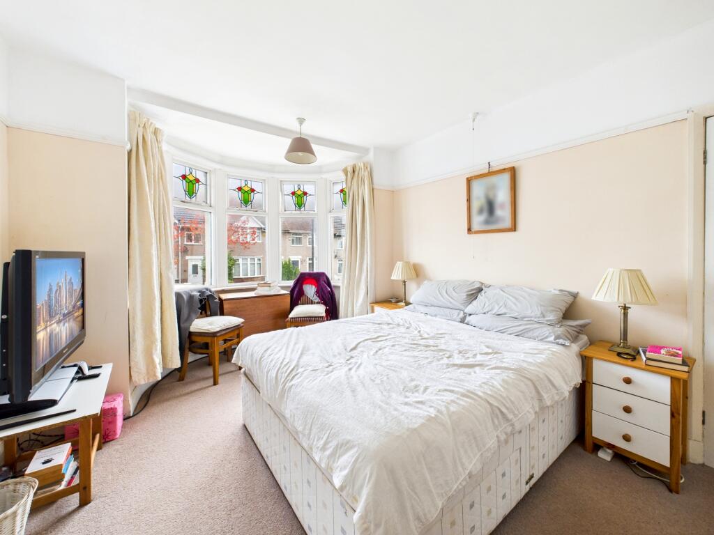 CAM05192G0-PR0177-STILL014