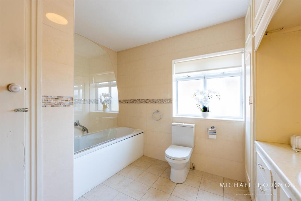 Queen Alexandra Road-28.jpg