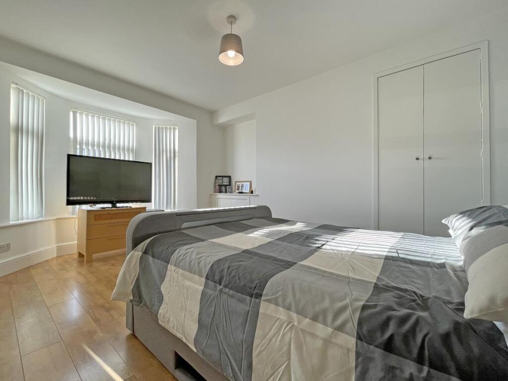 St Levan Road 142 - Bedroom One.jpg