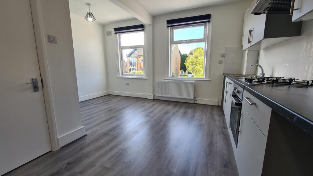 Lounge Kitchen