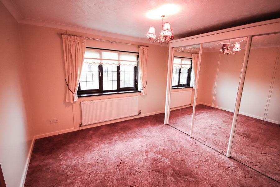 FRONT DOUBLE BEDROOM 2