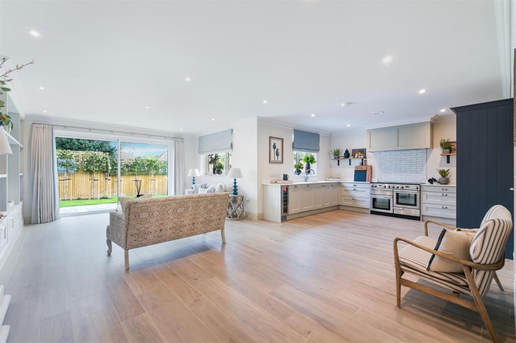 AMBERWOOD GROVE, PLOT 2- (17).jpg