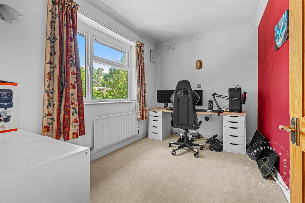 Hendre Close, Hern Crabtree (40).jpg