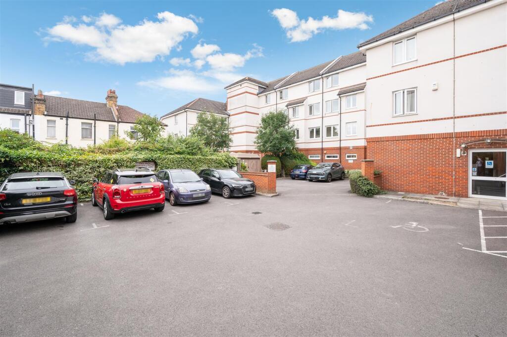 BRADBURY COURT (8).jpg