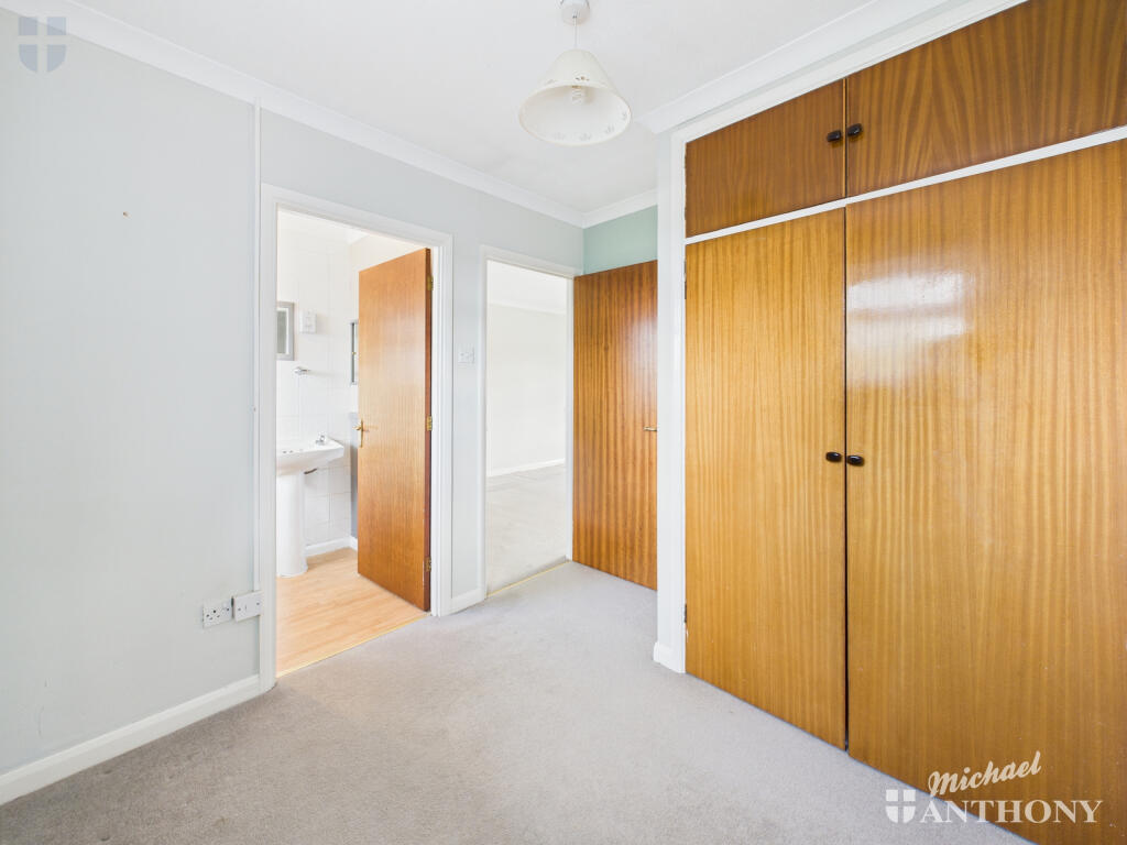 CAM03852G0-PR0480-STILL017