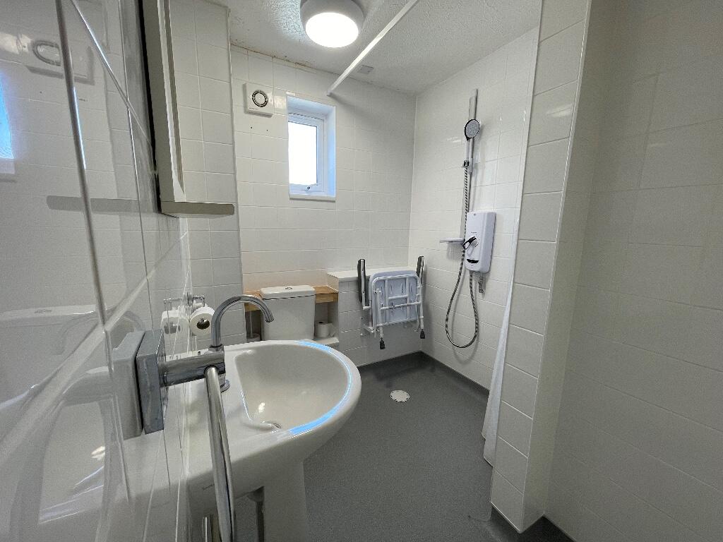 WET ROOM