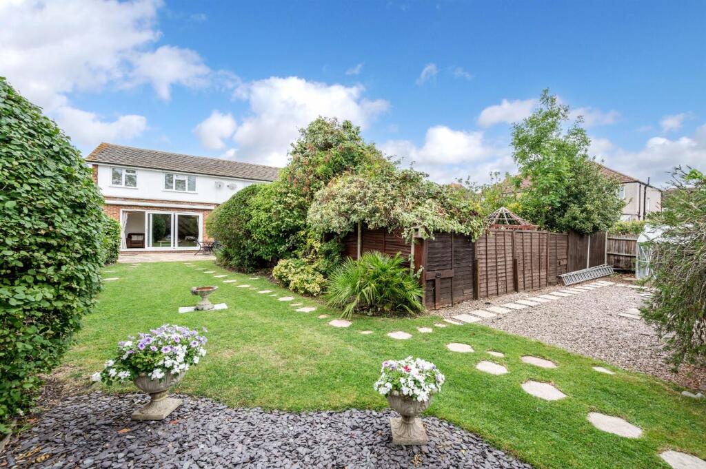 COLBORNE WAY (3).jpg