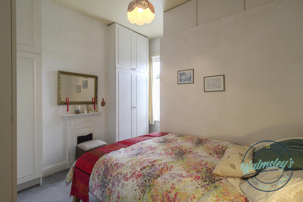 Rear double bedroom with ensuite cloakroom