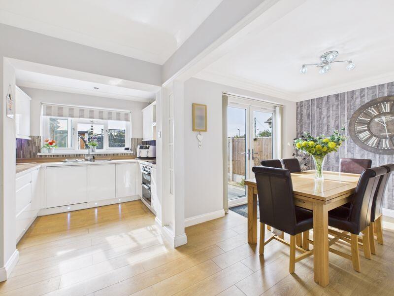 Kitchen diner