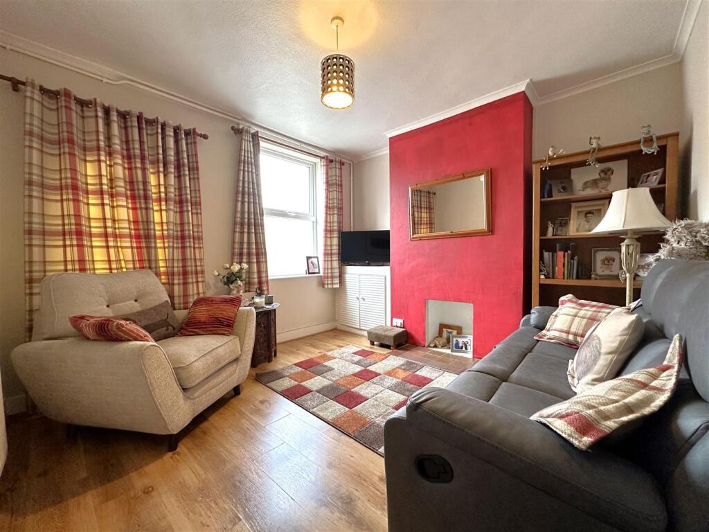 Lovely Lounge 076