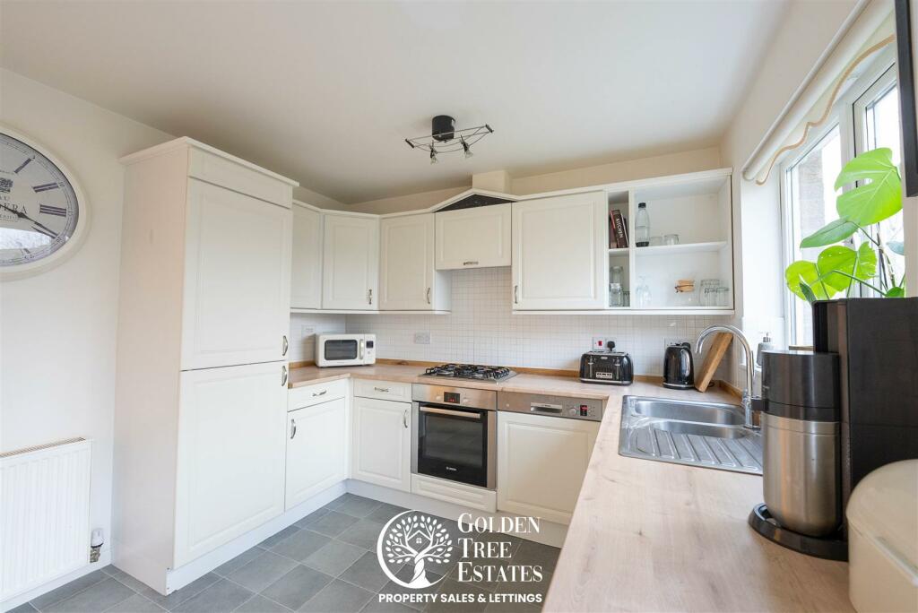 Kitchen 3.jpg