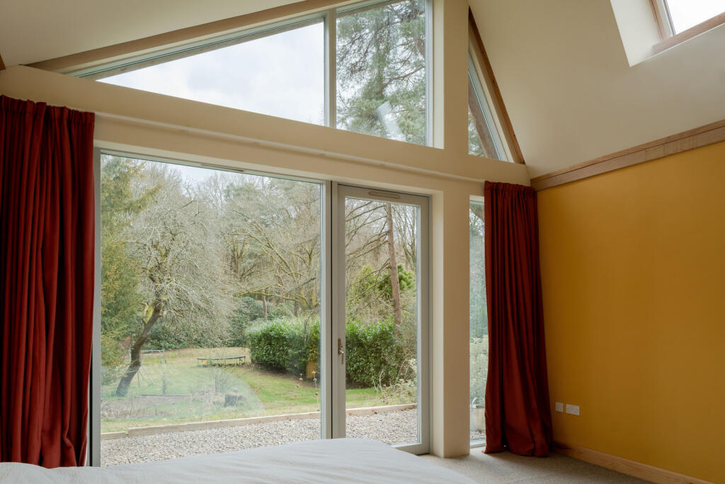 269123 - Whinwhistle Road, East Wellow SO51 6BH...