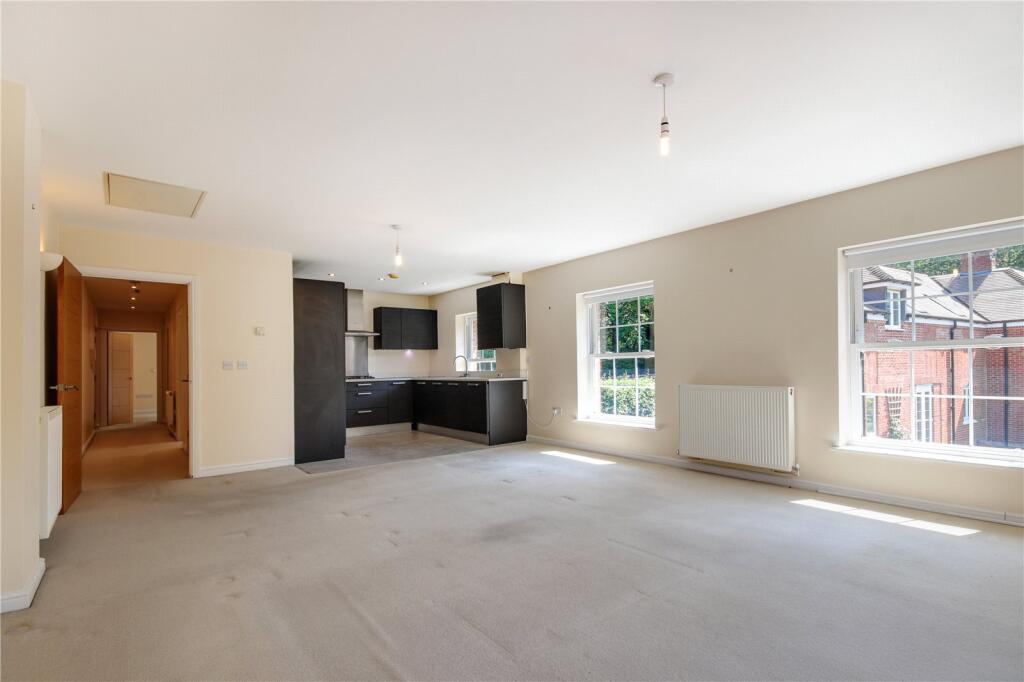 Sitting / Dining Rm
