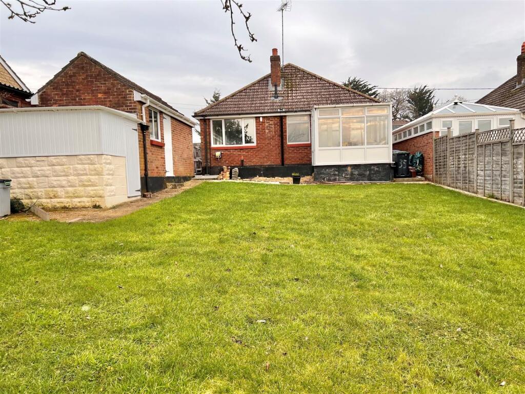 Rear e.jpg