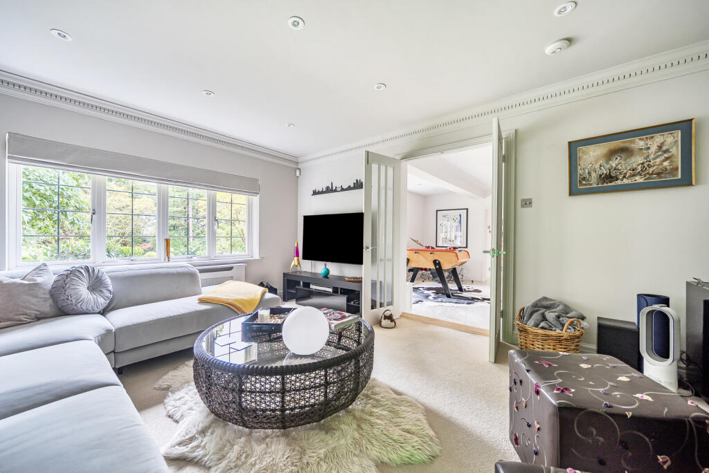 1354201-19-68caf0...